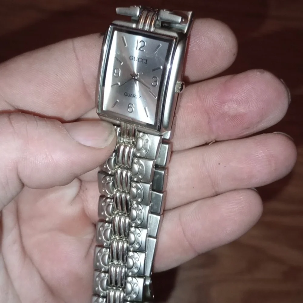 Gucci Mens Watch Very Elegant #29664 - Picture 3 of 5